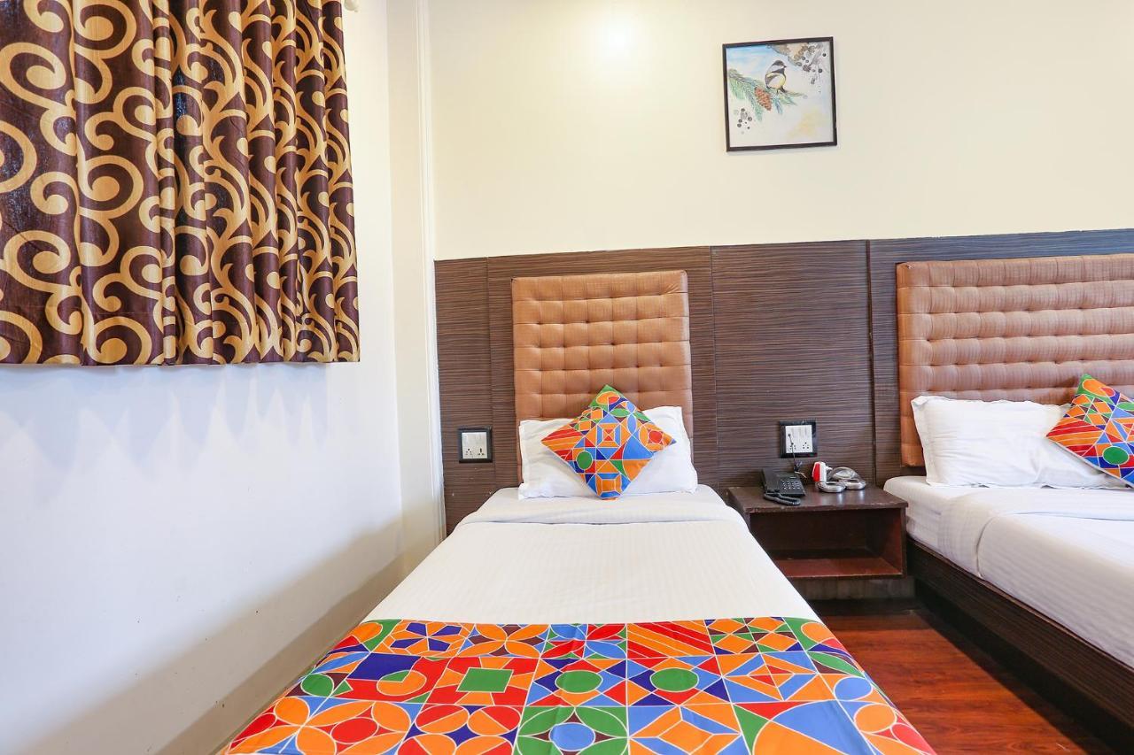 Hotel Aksa Powai Mumbai Exteriör bild
