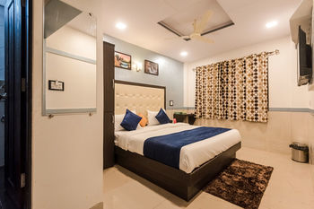Hotel Aksa Powai Mumbai Exteriör bild